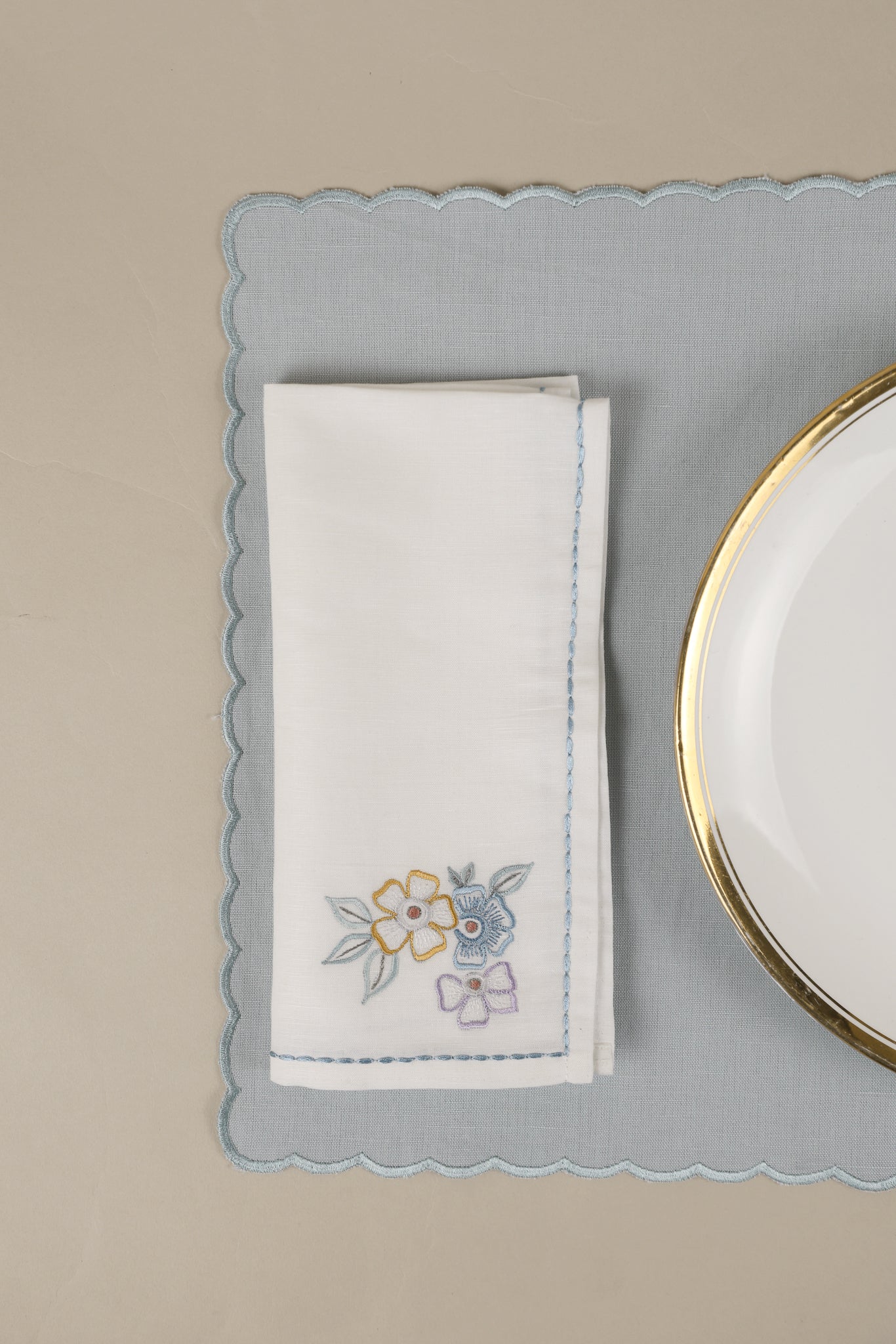 Blue Bloom Placemat and Napkin Set